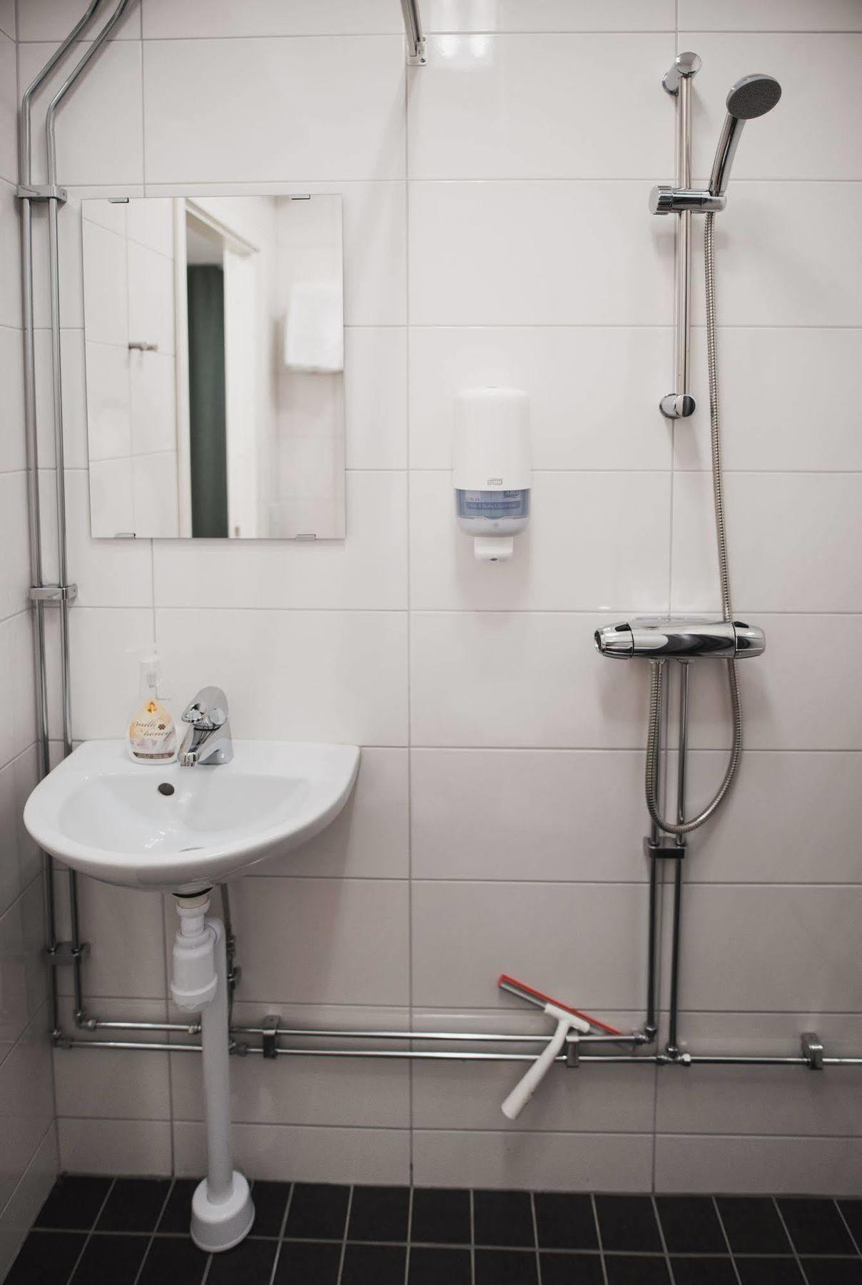 Stay Xtra Hotel Kista Стокхолм Екстериор снимка